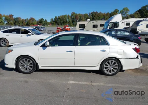 2011 Toyota Avalon Limited z USA, uszkodzony, nr VIN 4T1BK3DB7BU396659